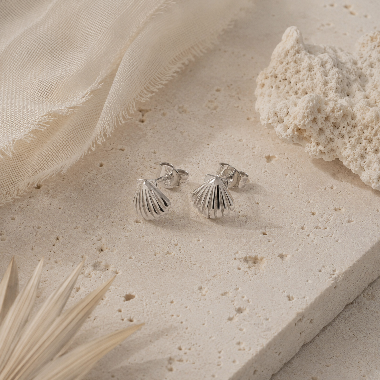 Shoreline Studs