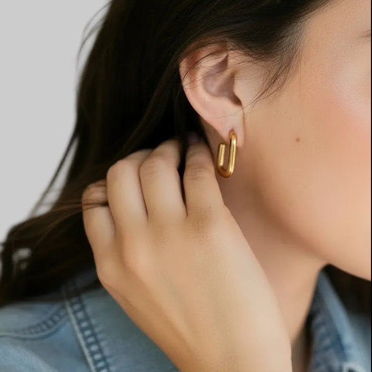 Gold plated rectangle-shaped hoop stud earrings