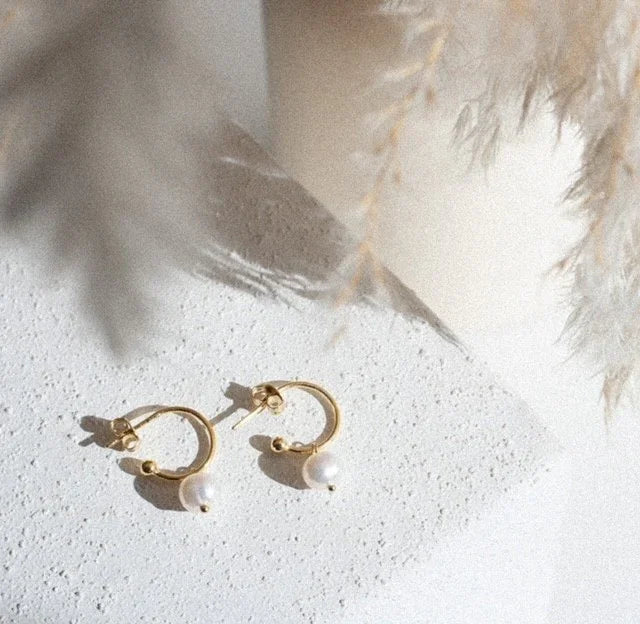 Gracie Pearl Hoops in gold vermeil - Juliet Grace Jewelry